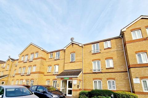 2 bedroom apartment for sale, Dominion Close, Hounslow TW3
