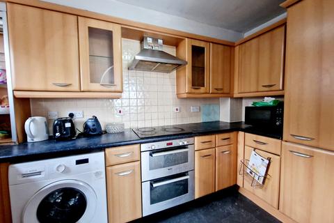 2 bedroom apartment for sale, Dominion Close, Hounslow TW3