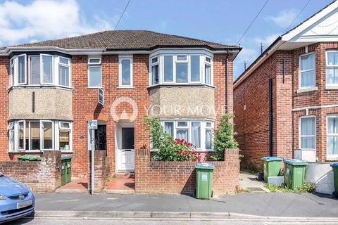 4 bedroom terraced house to rent, Coventry Road, Hampshire SO15