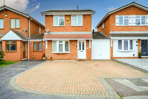 4 bedroom detached house for sale, Pembury Avenue, Longford, CV6