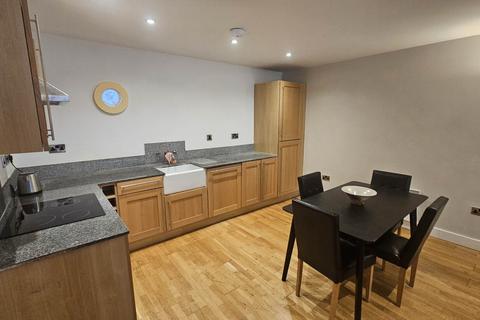 2 bedroom apartment to rent, Isaac Way, Manchester M4