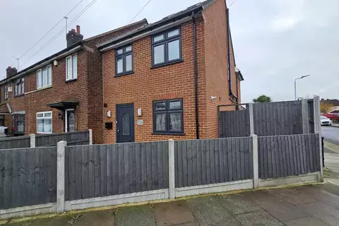 3 bedroom end of terrace house to rent, Cherry Three Lane, Rainham RM13