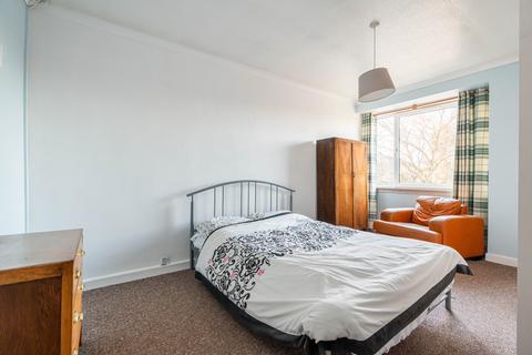 2 bedroom flat for sale, Carrick Knowe Avenue, Edinburgh EH12