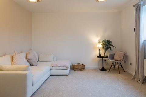 2 bedroom flat for sale, Cardiff CF10