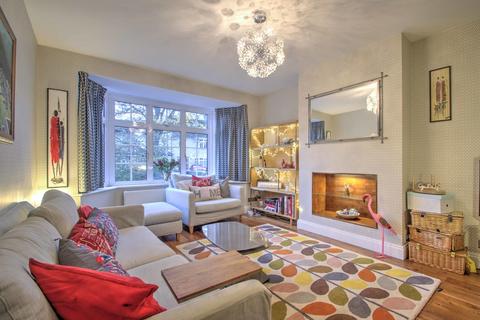 5 bedroom semi-detached house for sale, Pinner Park Avenue, Harrow HA2