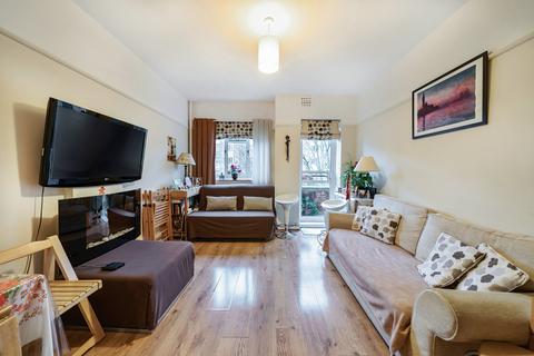 1 bedroom flat for sale, Newtown Court, London