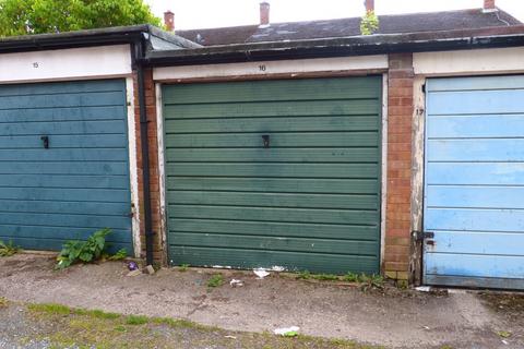 Garage to rent, Lomaine Drive, Kings Norton, Birmingham, B30