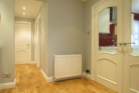 3 bedroom flat to rent, MAIN STREET, UDDINGSTON G71