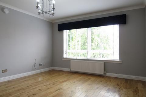 3 bedroom flat to rent, MAIN STREET, UDDINGSTON G71