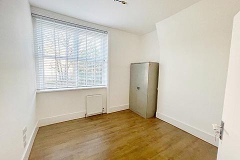 3 bedroom flat to rent, EALING ROAD, WEMBLEY, HA0 4BL