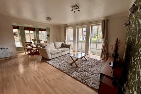 2 bedroom flat for sale, Northey Street, Limehouse, London, E14