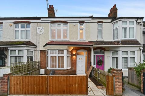 3 bedroom terraced house to rent, Percy Road, Hampton TW12