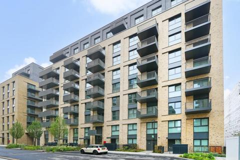 2 bedroom flat to rent, Anax Street, Woodberry Down, London N4