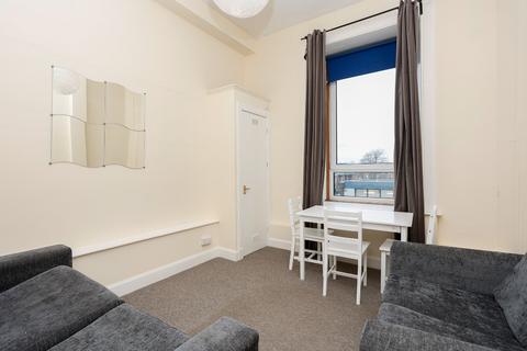 3 bedroom flat to rent, Morningside Road, Edinburgh EH10