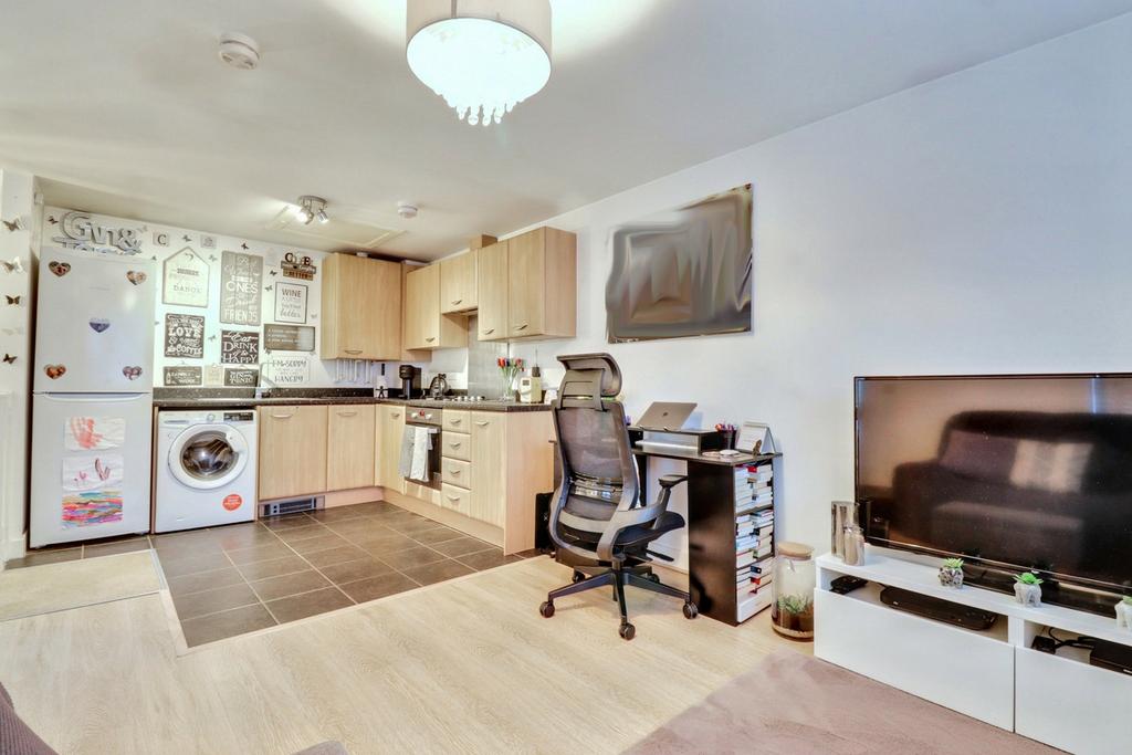 Lounge/Kitchen