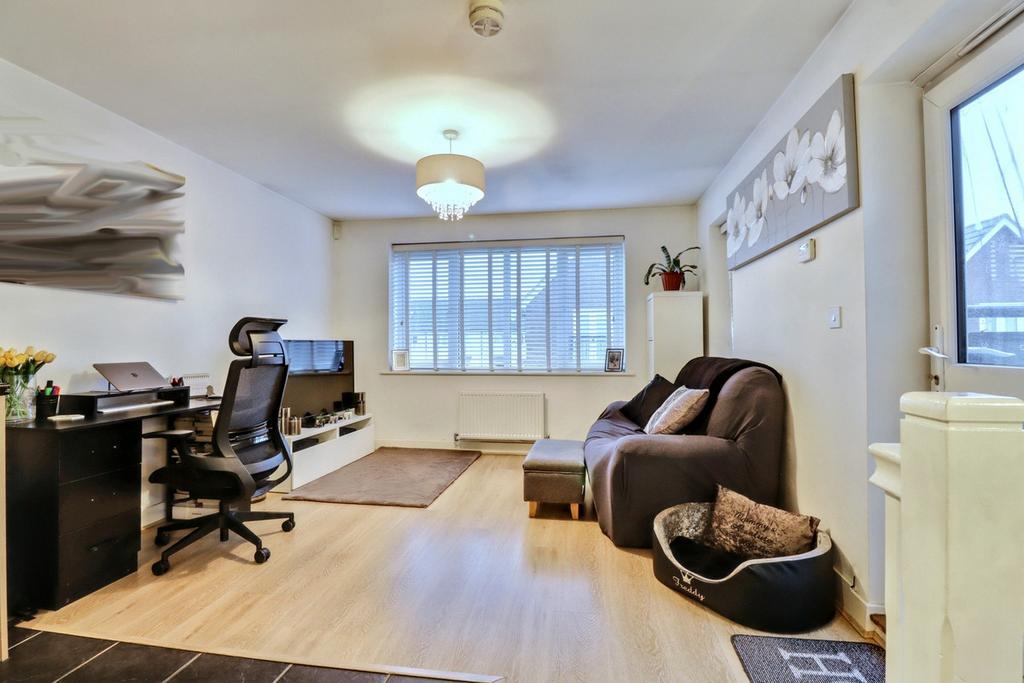 Lounge/Kitchen