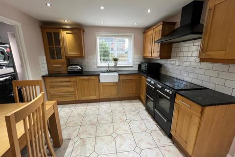 3 bedroom detached house for sale, Alderley Street, Ashton-Under-Lyne OL6