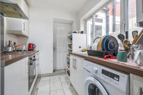 2 bedroom terraced house for sale, Liverpool Road, Reading, Berkshire