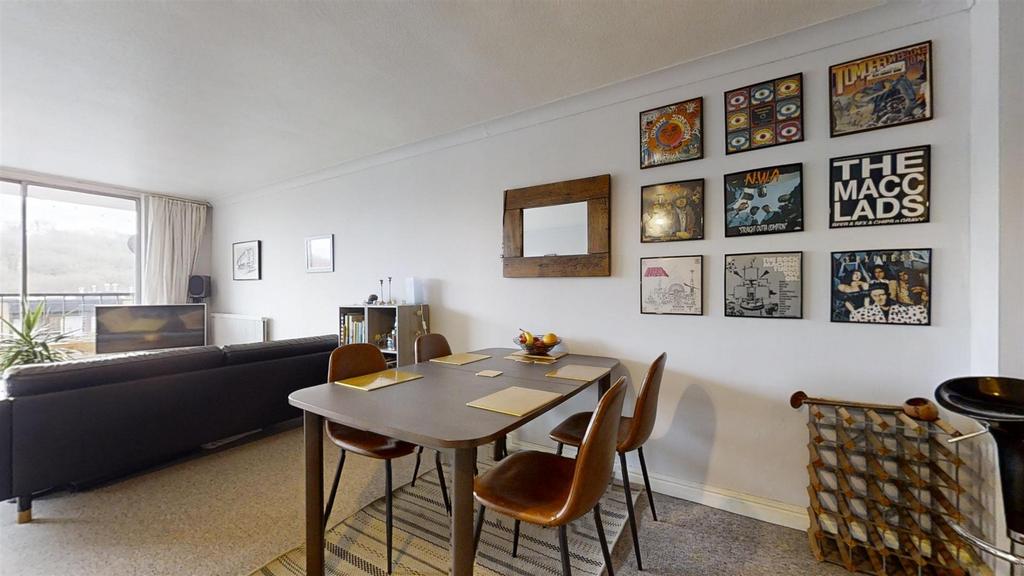 12-Graham-Court-Graham-Road-S10-3 DX-12062024 17053