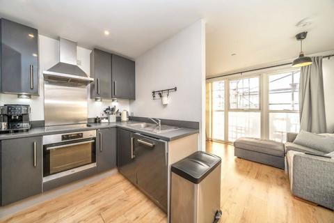 1 bedroom flat to rent, Queensland Road, London N7