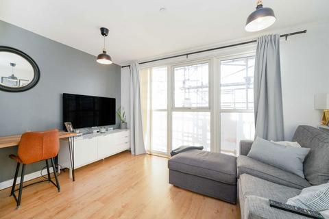 1 bedroom flat to rent, Queensland Road, London N7