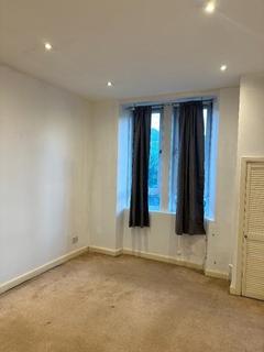 1 bedroom ground floor flat to rent, Wellshot Road, Tollcross, Glasgow, G32