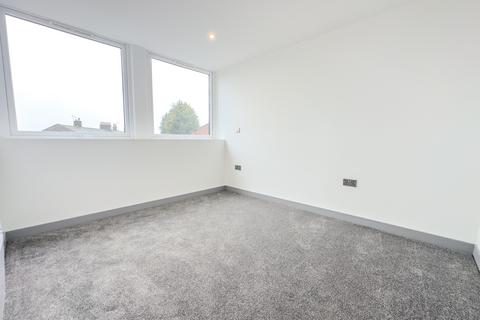 1 bedroom apartment to rent, Yeadon House, Green Lane, Yeadon, Leeds, LS19 7GP