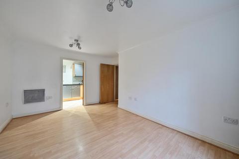 2 bedroom flat for sale, Sunbury-on-Thames,  Surrey,  TW16