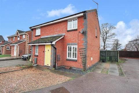 2 bedroom semi-detached house to rent, Greenacre Drive, Rushden NN10