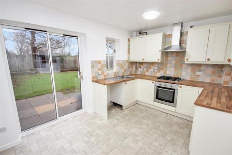 2 bedroom semi-detached house to rent, Greenacre Drive, Rushden NN10