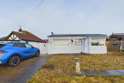 3 bedroom detached bungalow for sale, St. David Lane, Flamborough