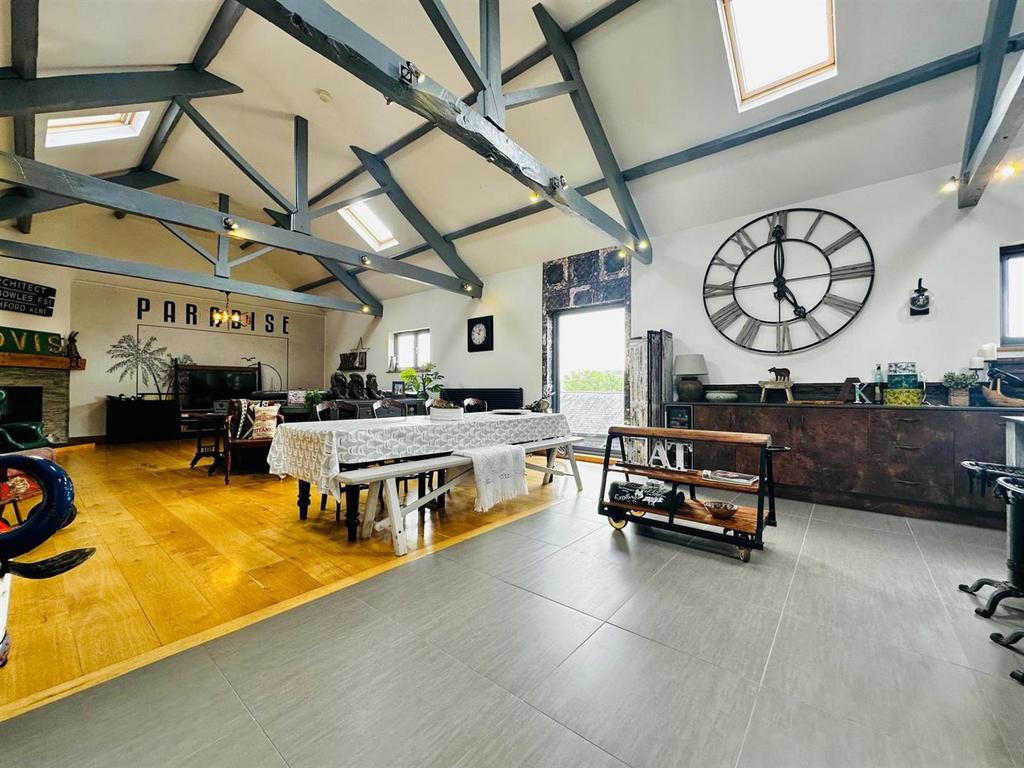 Lounge/Diner/Kitchen
