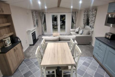 3 bedroom lodge for sale, 17MFC, Cefndy Road LL18