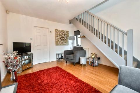 2 bedroom end of terrace house for sale, Weavers Croft, Pudsey, West Yorkshire