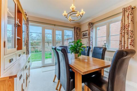 4 bedroom detached house for sale, Signal Road, Shipston-On-Stour