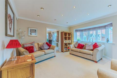 4 bedroom detached house for sale, Signal Road, Shipston-On-Stour