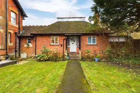 2 bedroom maisonette for sale, Crowthorne Road, Sandhurst, Berkshire, GU47