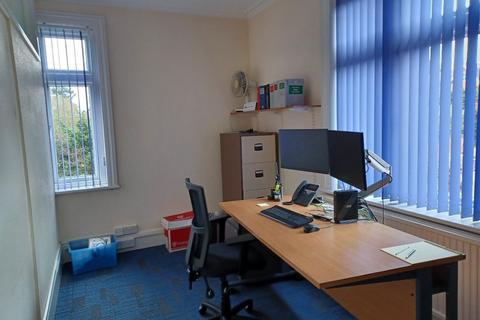 Office to rent, 40 West Street, Reigate, RH2 9BT