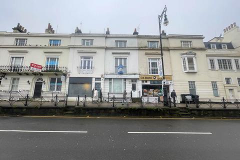 3 bedroom flat to rent, Queens Road, Brighton, East Sussex