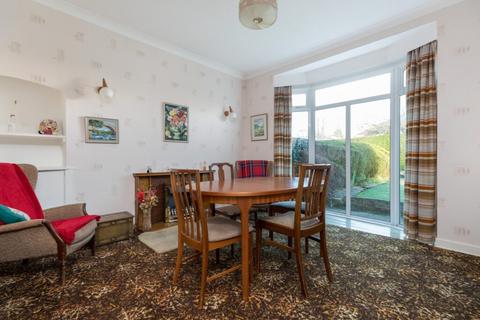 33 Lothian Drive, Clarkston, Glasgow, G76 7NA