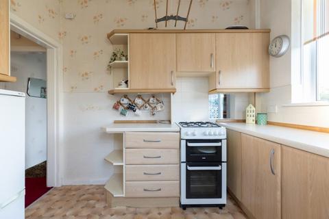 33 Lothian Drive, Clarkston, Glasgow, G76 7NA