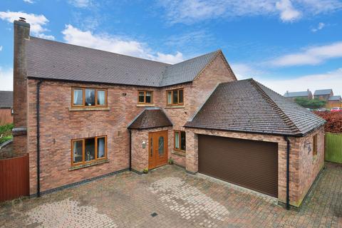 4 bedroom detached house for sale, Fromes Hill, Ledbury, Herefordshire