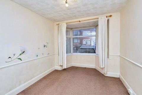 2 bedroom ground floor flat for sale, Normount Road, Grainger Park, Newcastle upon Tyne, Tyne and Wear, NE4 8SH