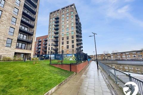 2 bedroom flat to rent, Vousden Grove, Thamesmead, SE28