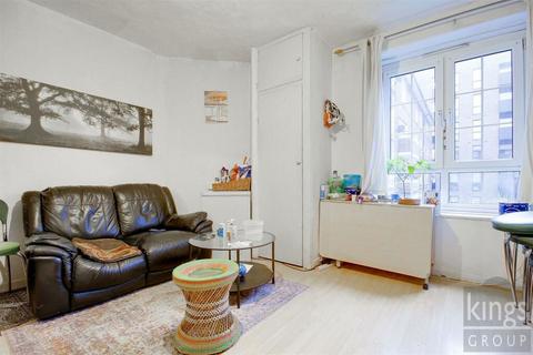 2 bedroom flat for sale, Reardon Street, London, Greater London, E1W 2QJ