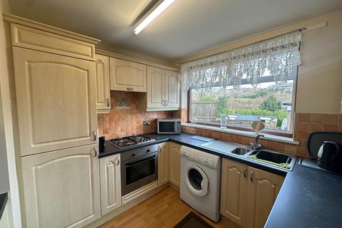 2 bedroom semi-detached house for sale, Smithy Moor Avenue, Stocksbridge, S36