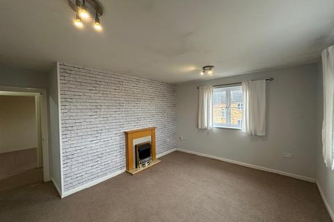 2 bedroom flat to rent, West Lake Avenue, Peterborough PE7