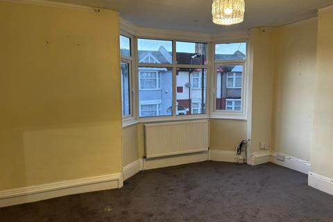 1 bedroom flat to rent, Winchester Road, Edmonton