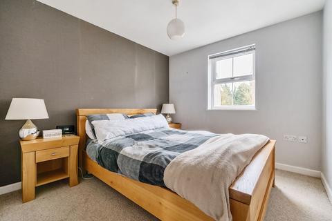 11 Harwood Close, Codmore Hill, Pulborough, RH20 1FL