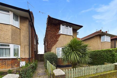 2 bedroom maisonette for sale, Berkeley Close, Middlesex HA4